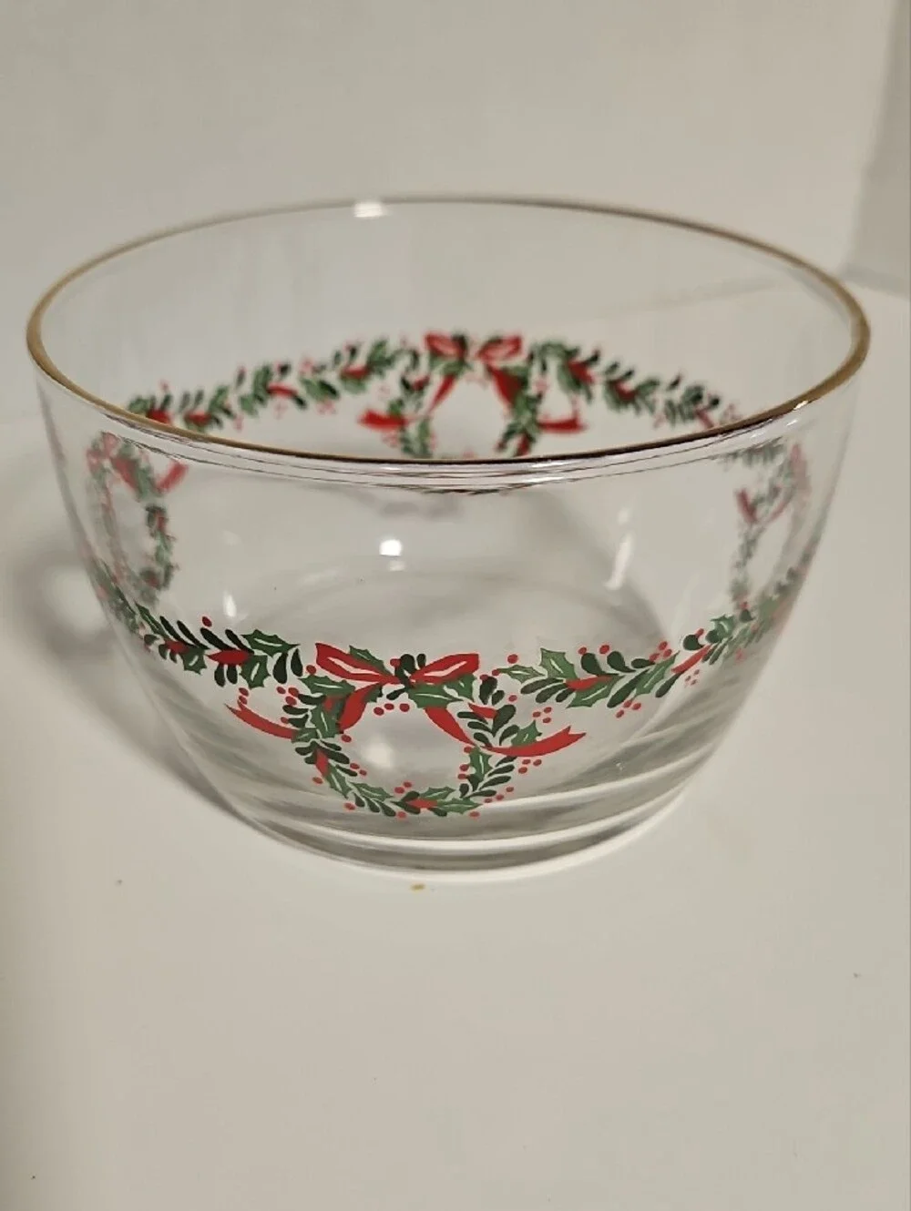 Clear Glass Holiday Bowl with Wreath Motif